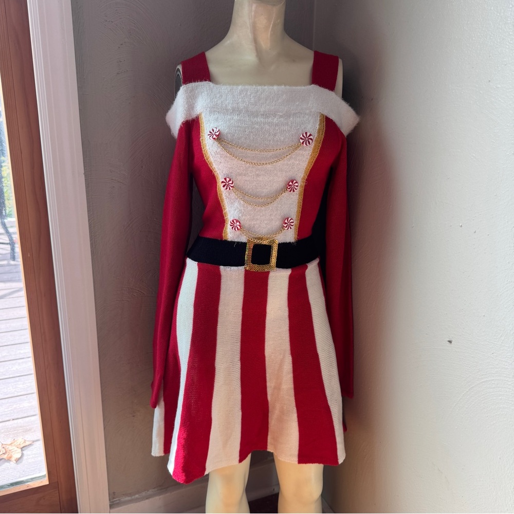 Planet gold cold shoulder Christmas dress sexy Mrs Santa size med nwt